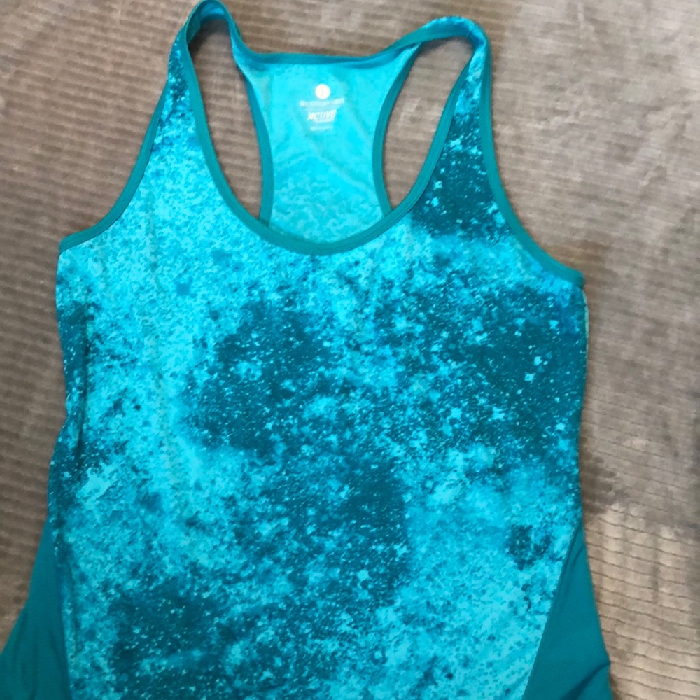 Active Old Navy tank